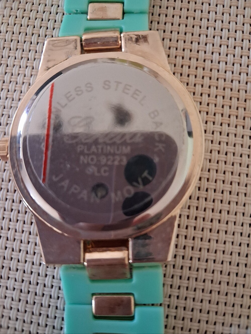 Geneva Mint Green and Gold Women's Bracelet Watch - Picture 5 of 6